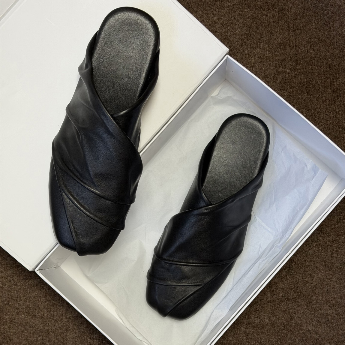 Mule Slip On - Sepatu Kulit Hitam Model Vintage, Sepatu